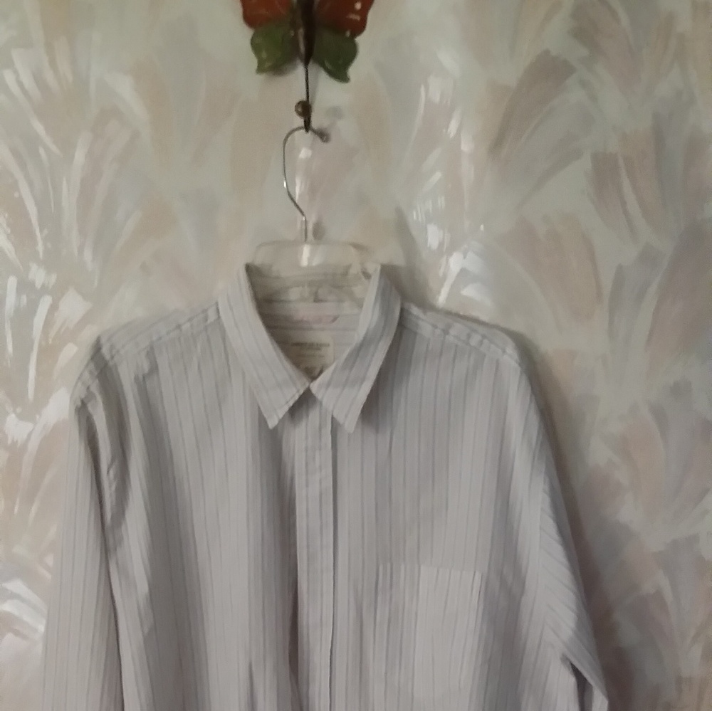 American Eagle Womens Long Sleeved Shirt